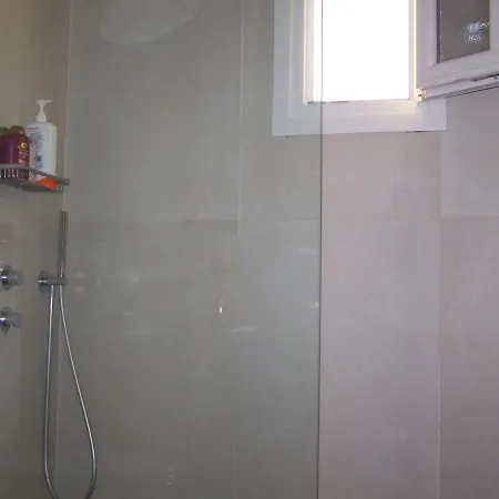 Gaiaemare Apartment Pesádha